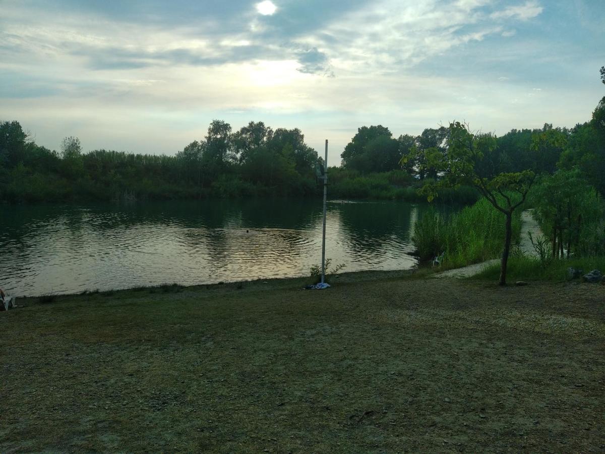 Camping Homair Domaine Des Iscles Mobil-Home Climatise La Roque-d'Antheron Zewnętrze zdjęcie